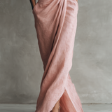 Vestido Maxi de Linho Rosa com Decote em V