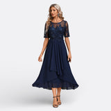Mariana - Vestido de Renda com Mangas Curtas
