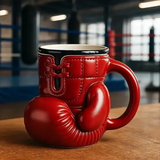 Knockout - Caneca artesanal força e estilo em cada gole.